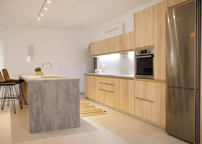 Elia Ii Appartement *